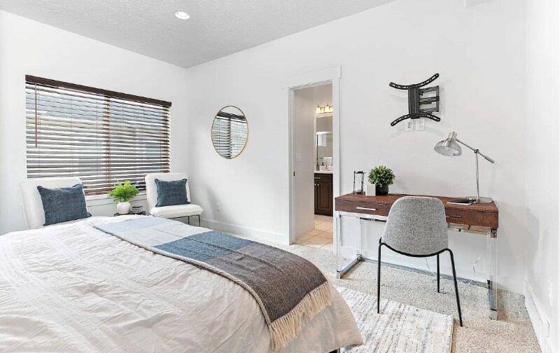 Building Photo - 1812 Irini Ln