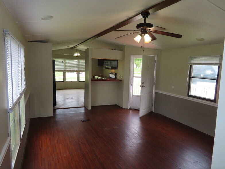 Primary Photo - 125 Oklahoma Ave