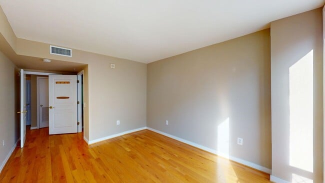 Building Photo - 631 D Street NW