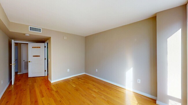 Building Photo - Penn Quarter Spacious One Bedroom W/Private Balcony ALL Amenity Building In Heart of DC!
