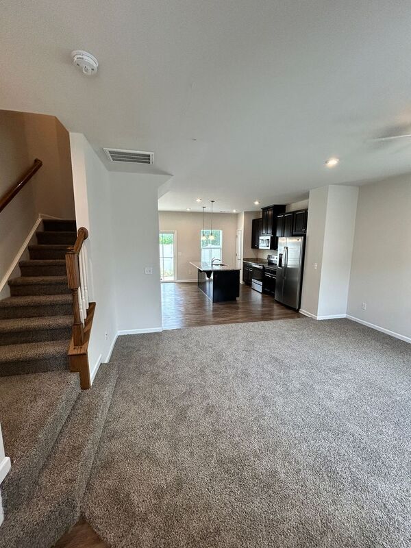 Building Photo - 4316 Summercrest Blvd