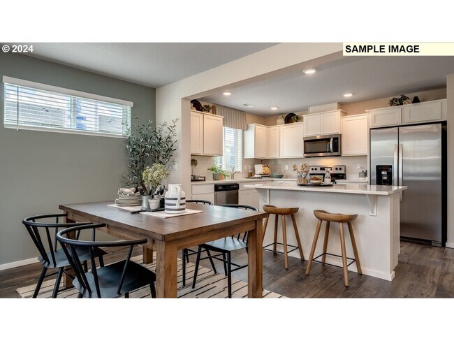 Building Photo - 10440 NE 120th Ave