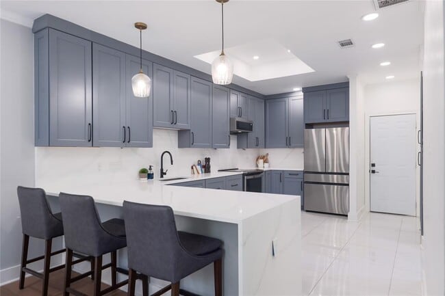 Building Photo - 1807 San Gabriel St