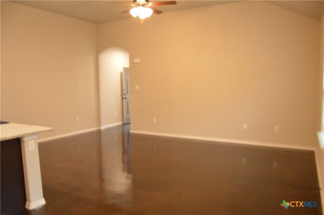 Building Photo - 1122 Stanley Wy