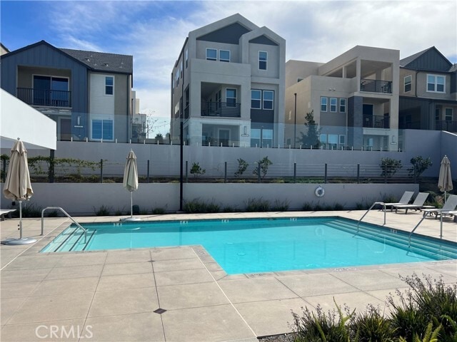 Building Photo - 144 Sash