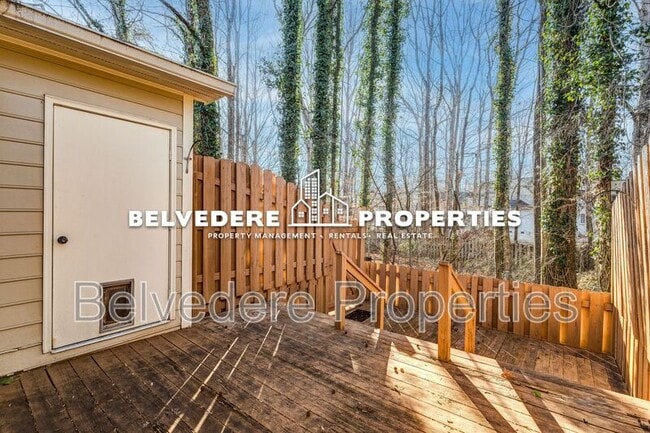 Building Photo - 19-A Park Village Ln