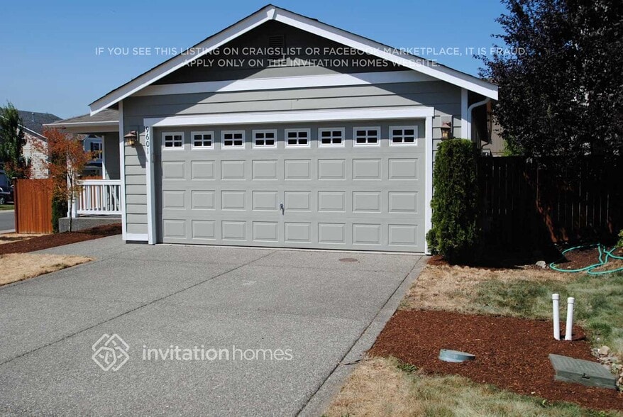 Building Photo - 9601 203rd St E