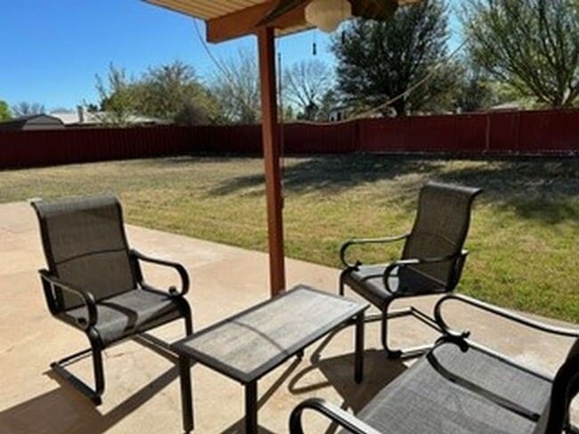 Building Photo - FURNISHED RENTAL, 3 bedroom with 4 car garage