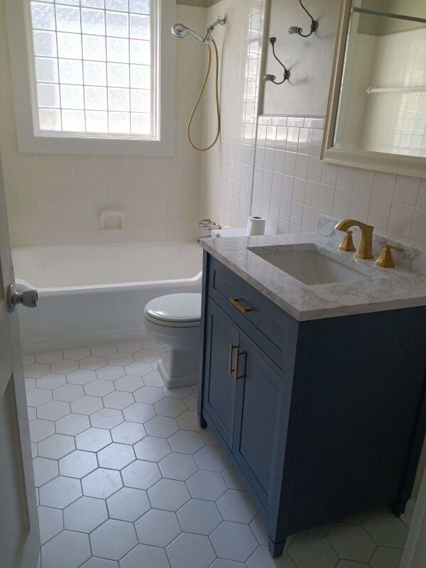 Building Photo - 845 Watson Ave