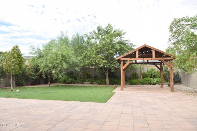 Building Photo - 124 W Bobcat Pl