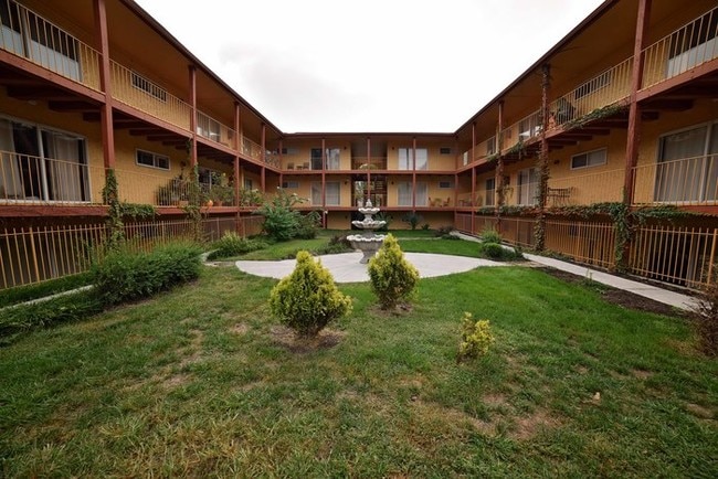 Building Photo - 3928 Warwick Blvd