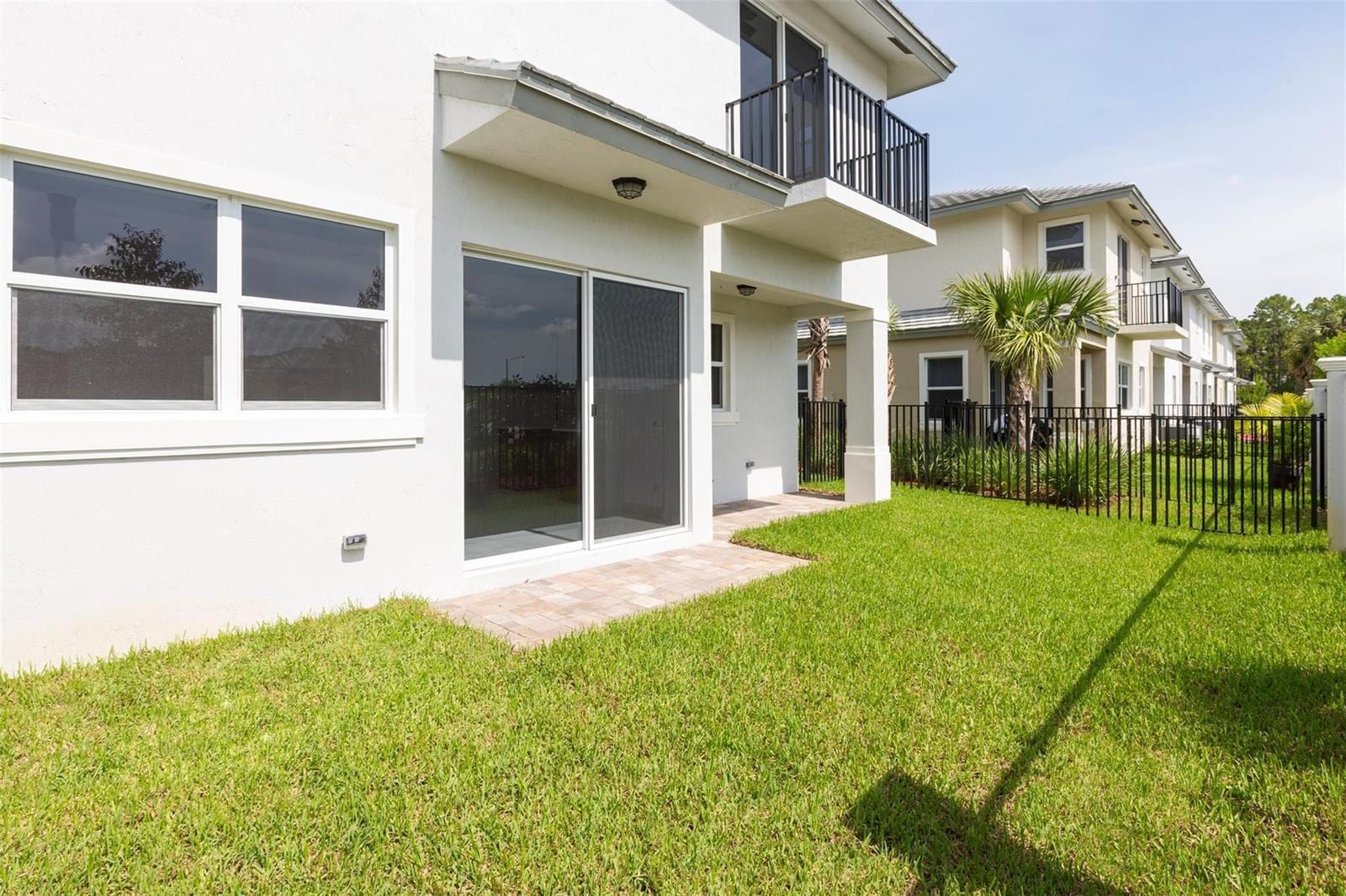 Building Photo - 6990 Pines Cir
