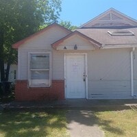 Building Photo - 120 W Heron St