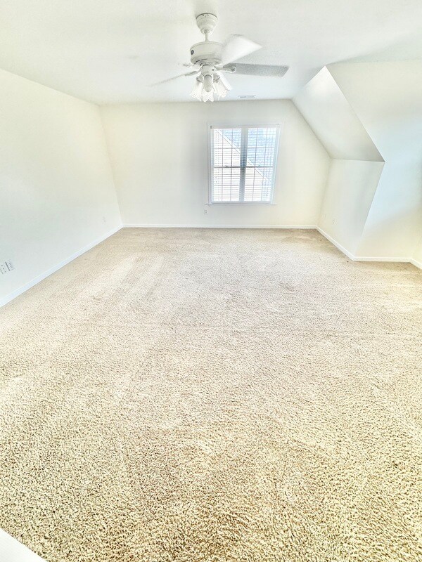 Building Photo - 3049 Danrett Ln