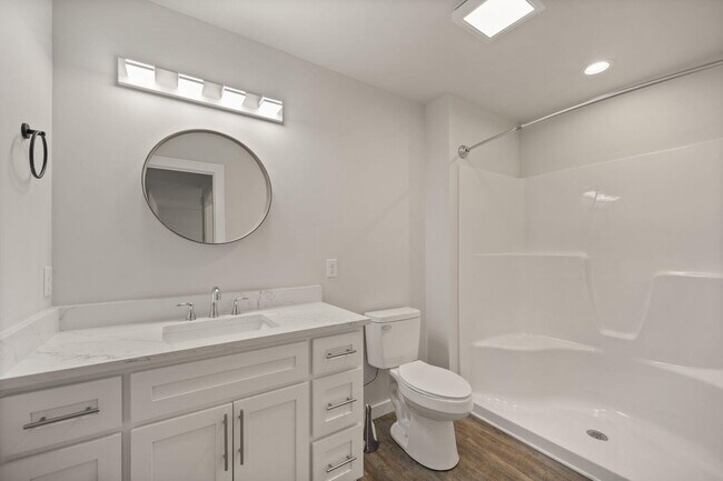Building Photo - B2 Nasim Way