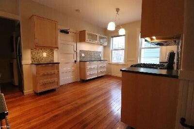 Building Photo - 107 Oxford St