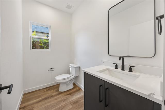 Building Photo - 2609 Warren Ave