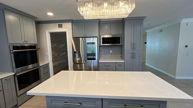Building Photo - Beautiful West Lancaster Home