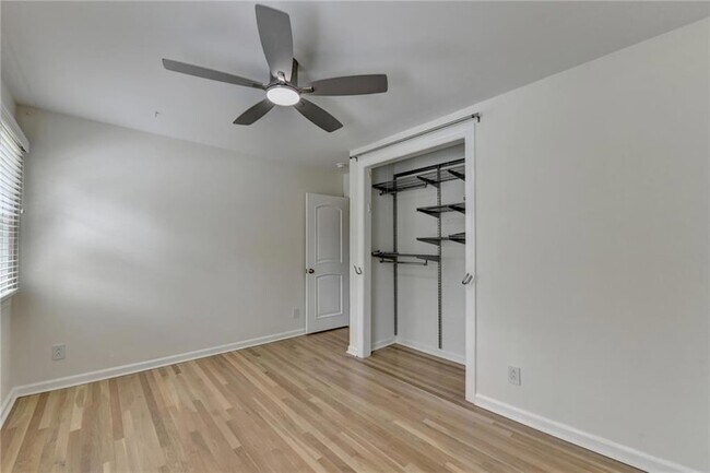 Building Photo - 3914 Granger Dr