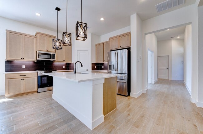 Building Photo - 156 Sea Foam Ct
