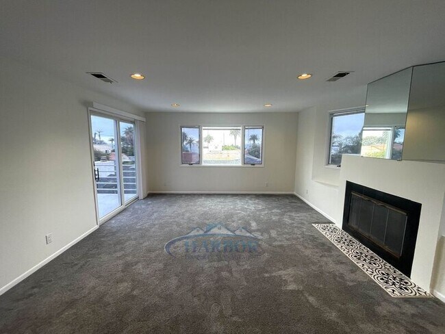 Building Photo - 3706 S Emily St