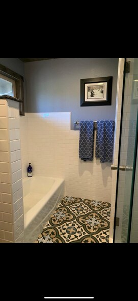 Building Photo - 5644 Sonoma Hwy