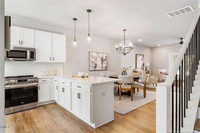 Building Photo - 5709 Parker Pnes Ct