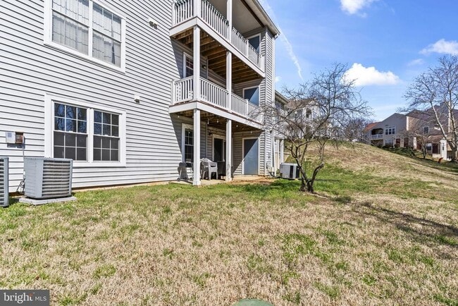 Building Photo - 8730 Grasmere Ct