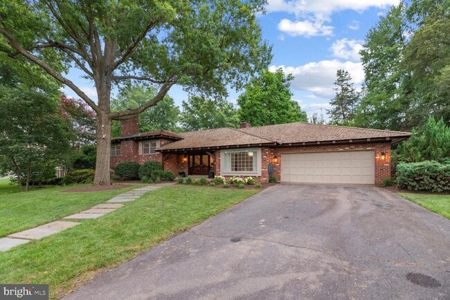 Building Photo - 6313 Stoneham Ln