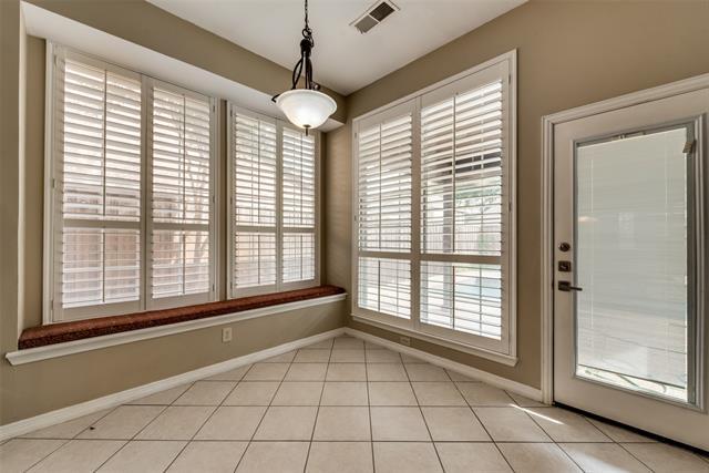 Building Photo - 1013 Basilwood Dr