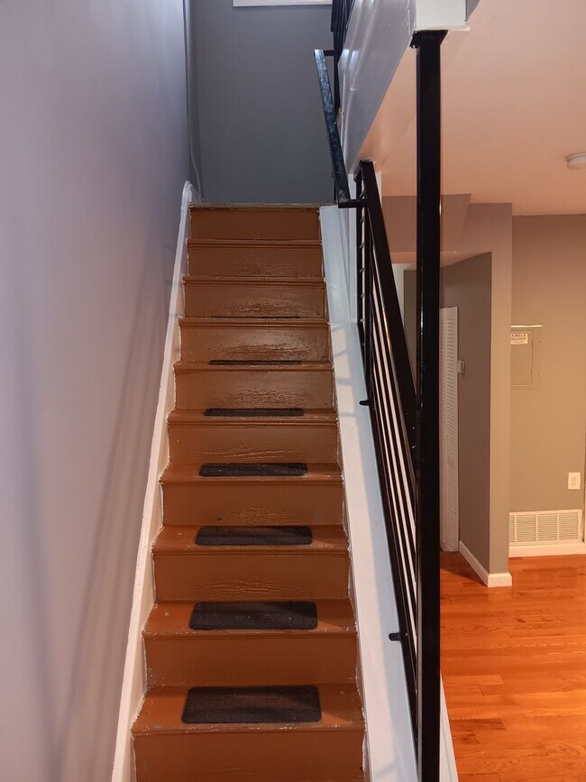 Building Photo - 2605-07 Cecil B Moore Ave