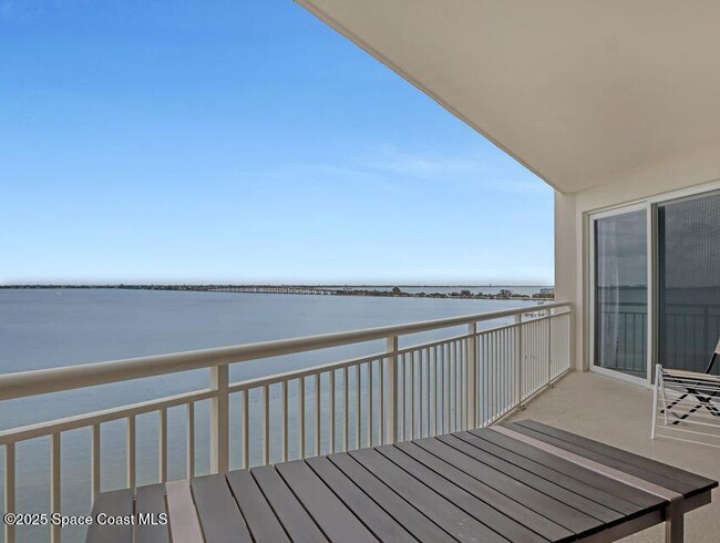 Building Photo - 1435 S Harbor City Blvd