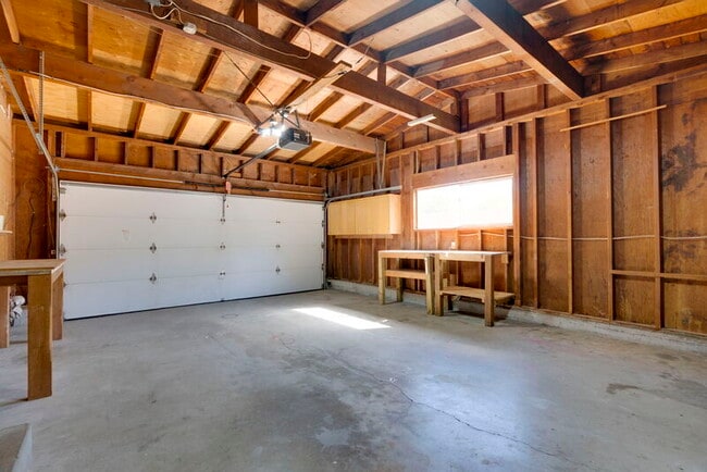 Building Photo - 3333 SE 167th Ave