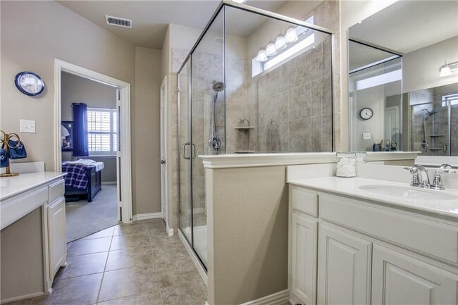 Building Photo - 3927 Cascade Sky Dr