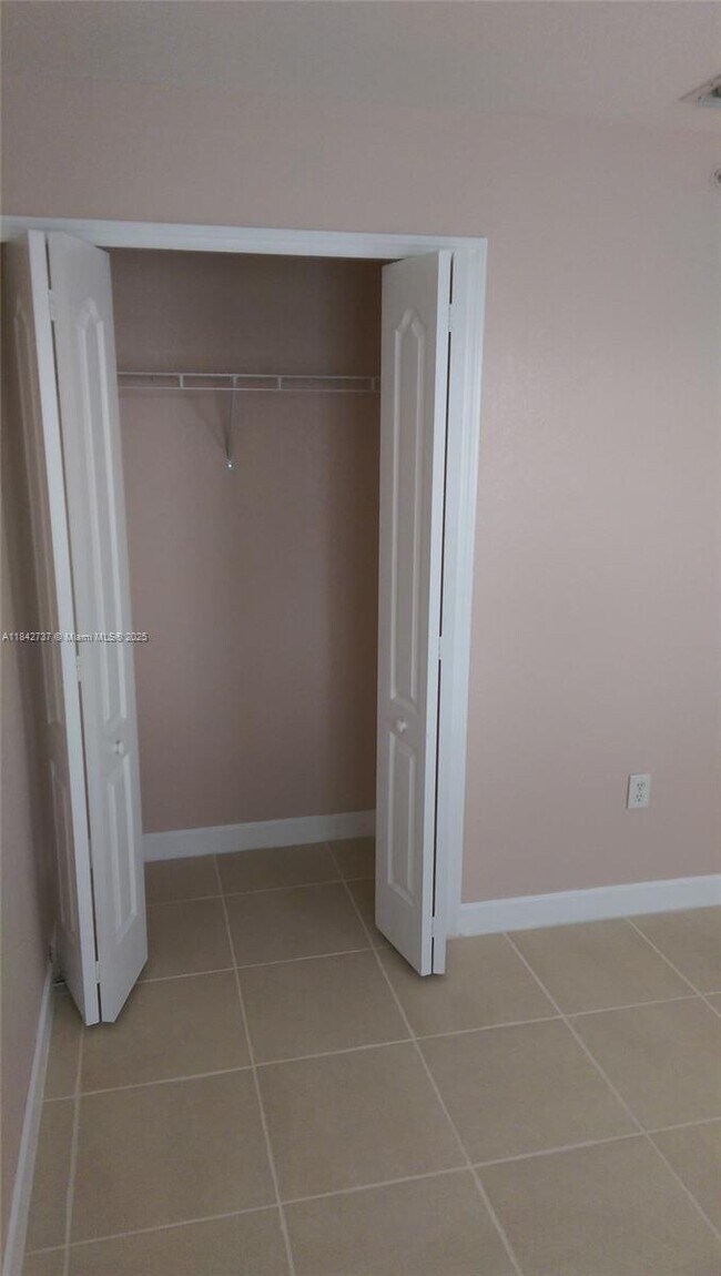 Building Photo - 4321 SW 160th Ave