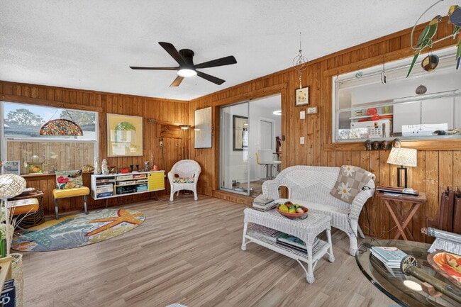 Building Photo - Island Living Made Easy — Remodeled 2BR Home, Fully Fenced Yard Near Downtown St. Pete