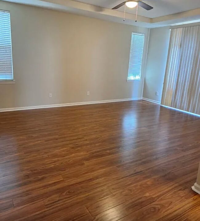 Building Photo - 7641 Rosehall Dr