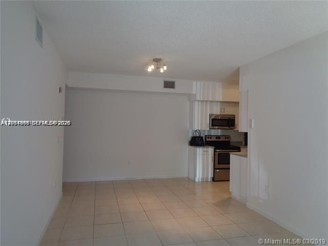 Building Photo - 3271 Sabal Palm Manor