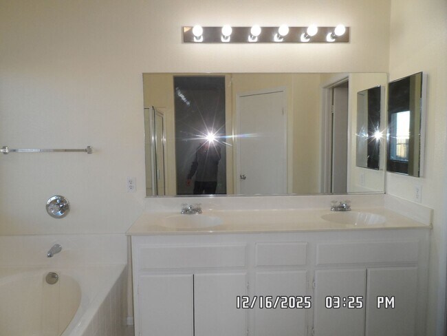 Building Photo - 4 Bedrooms, 2 Bathrooms, 3 Car Garage, 1899 sq. ft., Large Fenced, Front Yard Lawn, Near Schools ...