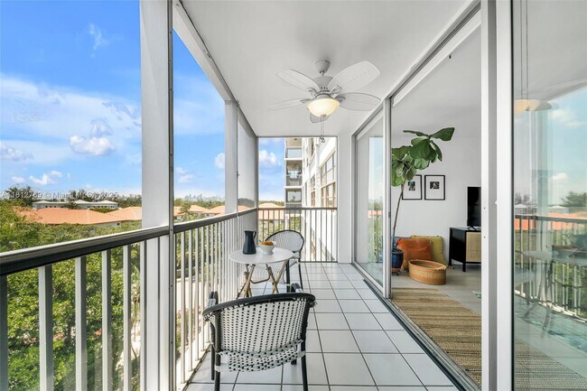 Building Photo - 150 Ocean Ln Dr