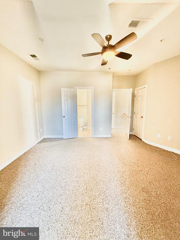 Building Photo - 456 Ferdinand Day Dr
