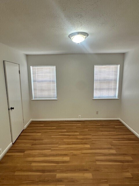 Building Photo - 4252 Belle Park Dr