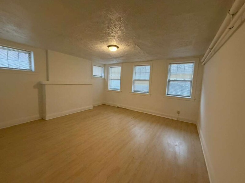 Building Photo - 14148 Superior Rd