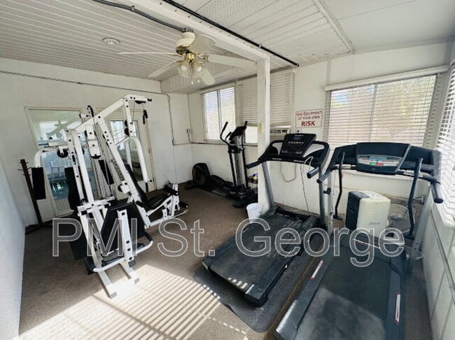 Building Photo - 2990 E Riverside Dr