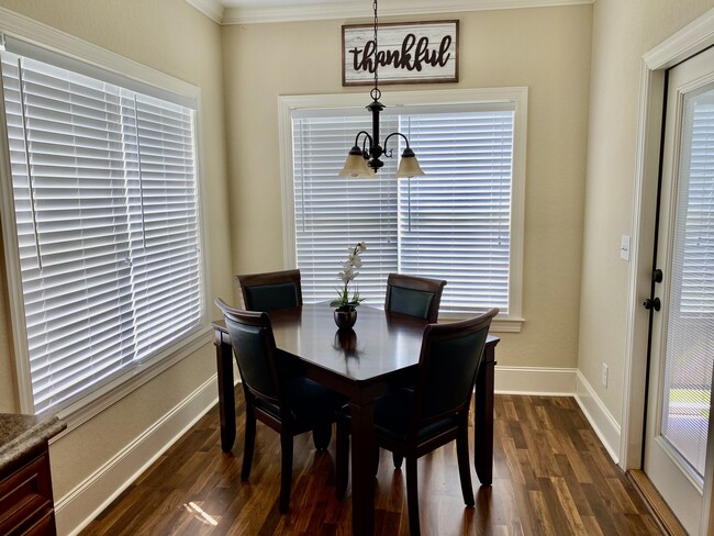 Dining room - 1924 Leighton Dr