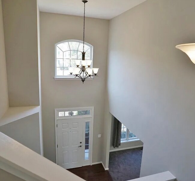 Building Photo - 46123 Gooseneck Dr