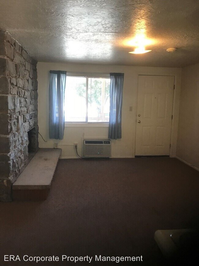 125 W St Blvd 125 W St Blvd St. UT 84770