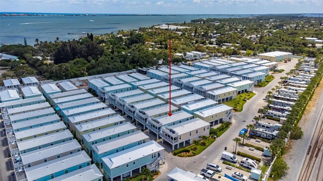 Building Photo - 375 NE Wharf Way