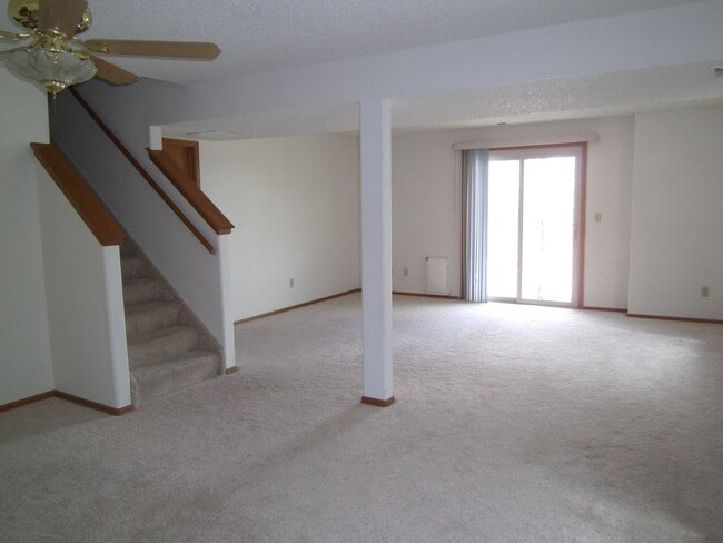 Building Photo - 525 Sinton Ave