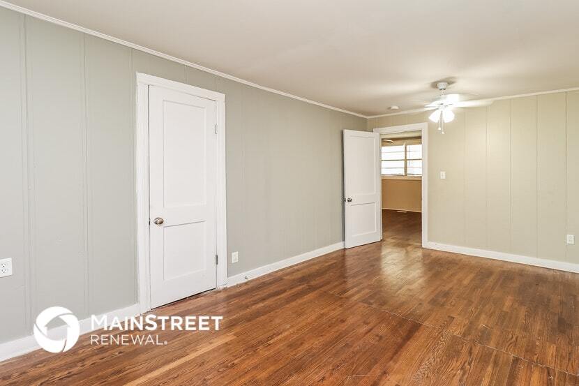Building Photo - 3130 Ashwood Rd